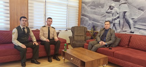 YENİ GÖREVE BAŞLAYAN TURGUTLU ASKERLİK ŞUBESİ BAŞKANI P. ATĞM. NECATİ DOLGUN’A ZİYARET